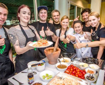 Choosing a Bangkok Cooking School